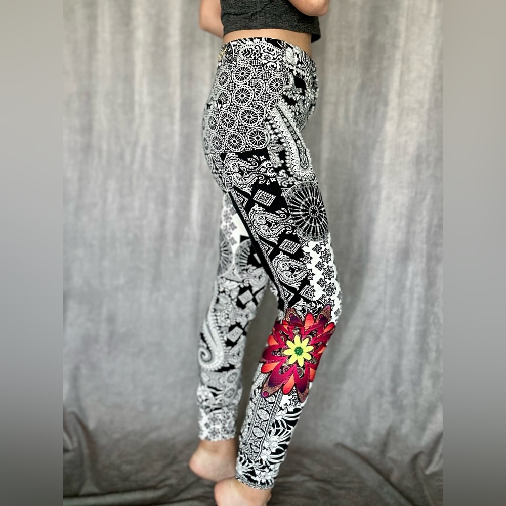 Desigual Black and White Paisley Patterned Pants with Colorful Patch, Women’s XS